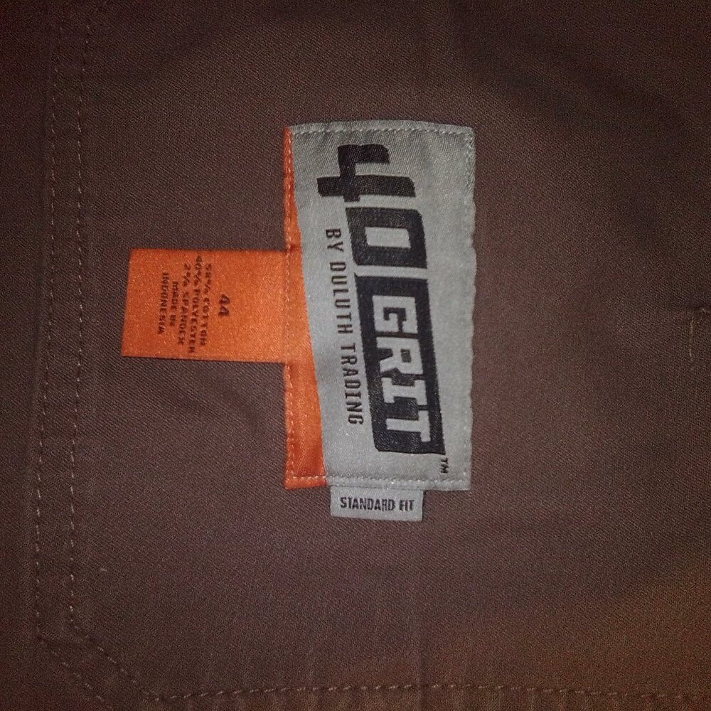 Duluth Trading Co 40 Grit cargo shorts